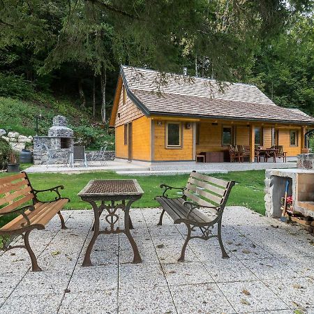 Bohinj Cottage Pr' Maricki - House In Nature With Hot Tub & Sauna Екстериор снимка