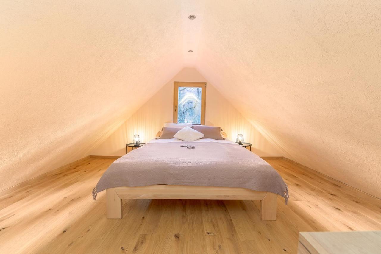 Bohinj Cottage Pr' Maricki - House In Nature With Hot Tub & Sauna Екстериор снимка